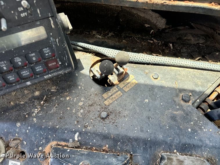 image for item NQ9646 Ag-Chem 1253 sprayer