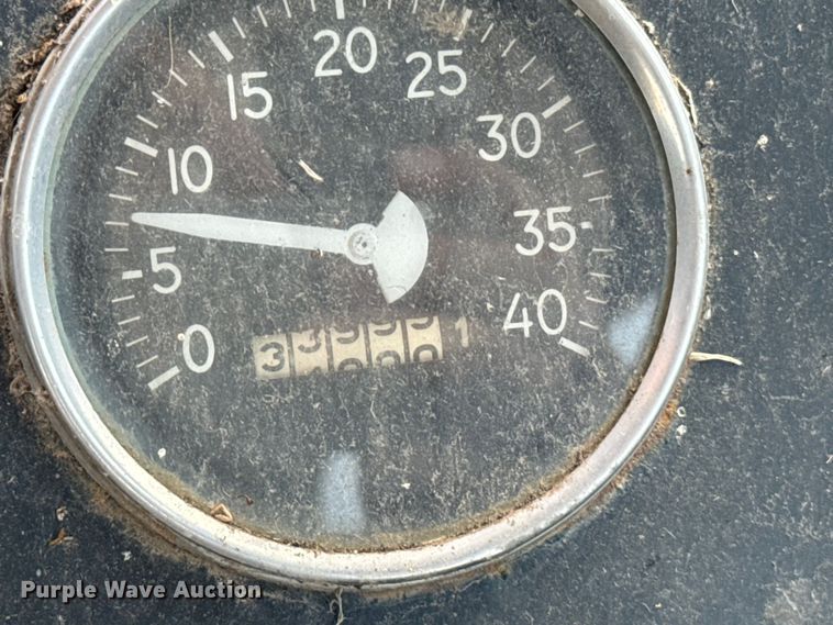 image for item NQ9646 Ag-Chem 1253 sprayer