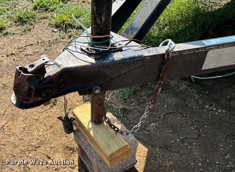 image for item NQ9682 1988 Sunblest utility trailer