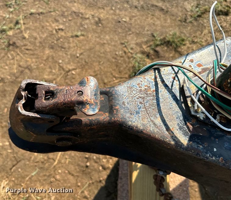 image for item NQ9682 1988 Sunblest utility trailer