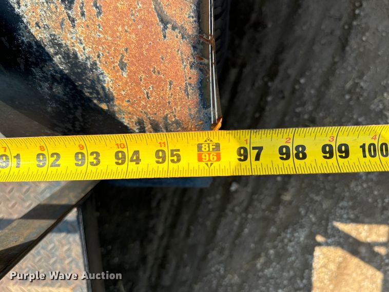 image for item NQ9682 1988 Sunblest utility trailer