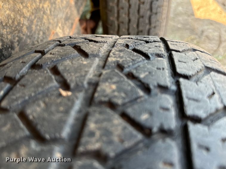 image for item NQ9682 1988 Sunblest utility trailer