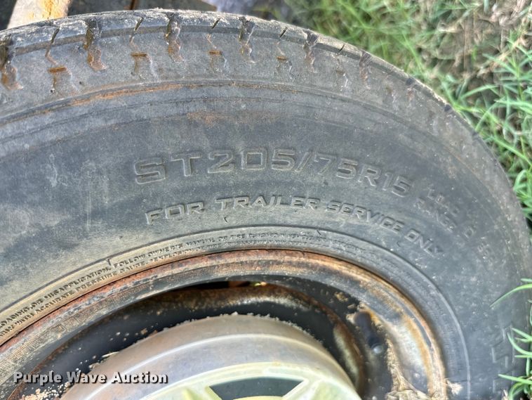 image for item NQ9682 1988 Sunblest utility trailer