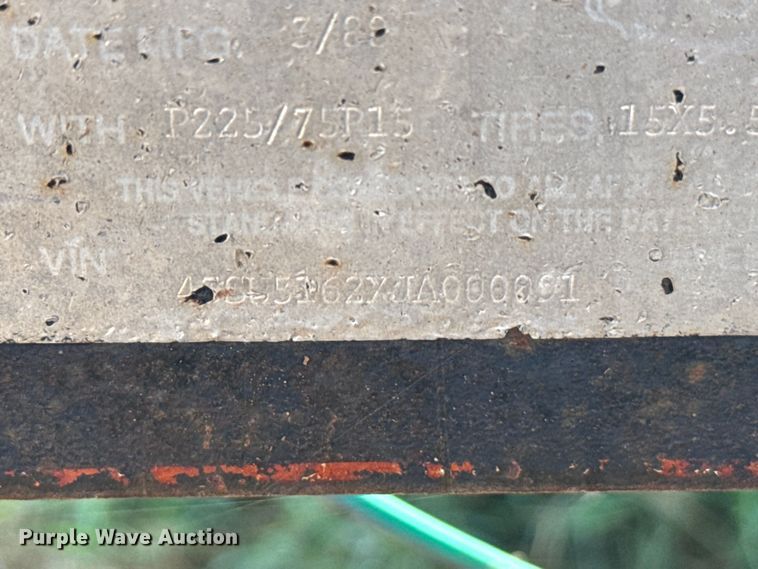 image for item NQ9682 1988 Sunblest utility trailer