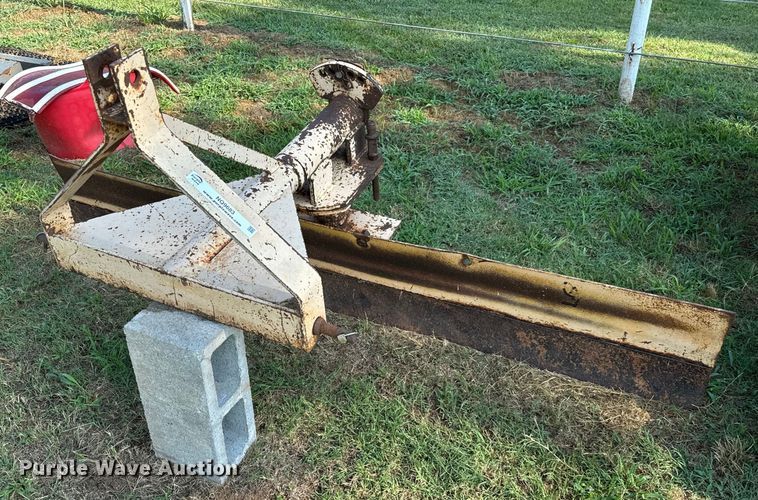 image for item NQ9683 The Sunshine Life three point blade