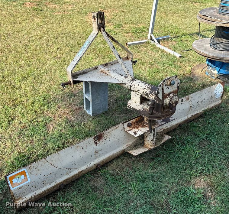 image for item NQ9683 The Sunshine Life three point blade