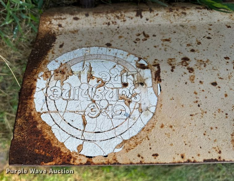 image for item NQ9683 The Sunshine Life three point blade