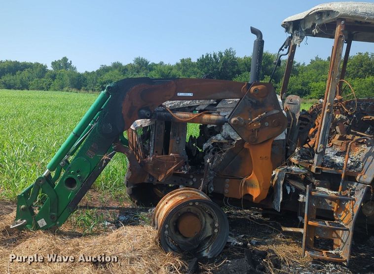 image for item NW9613 2019 John Deere  6120M  MFWD tractor