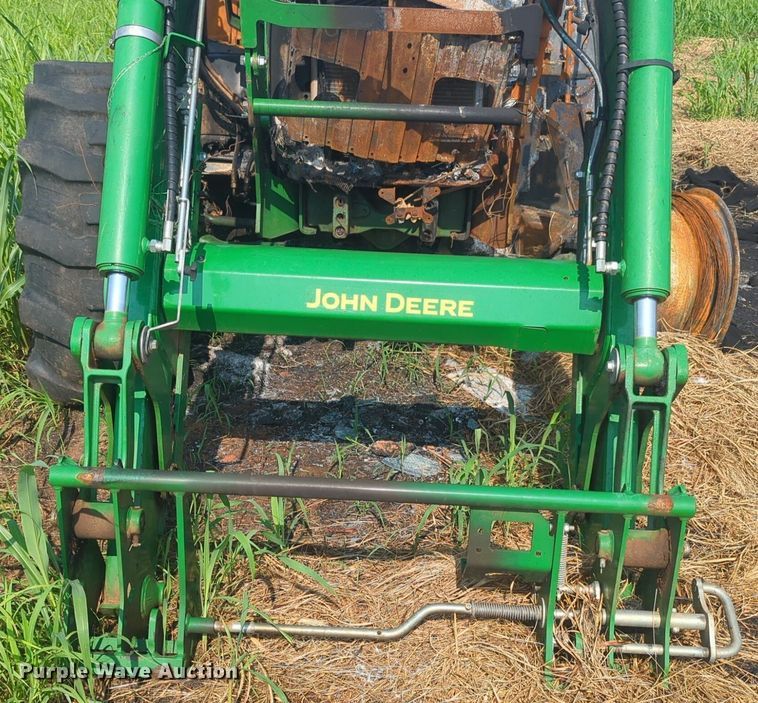 image for item NW9613 2019 John Deere  6120M  MFWD tractor