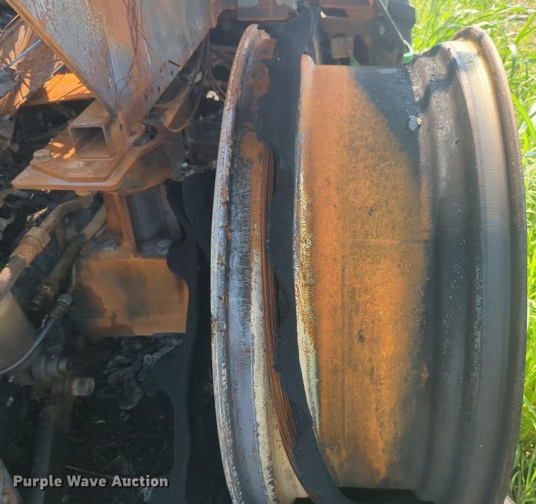 image for item NW9613 2019 John Deere  6120M  MFWD tractor