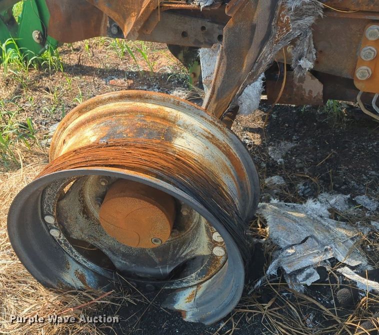 image for item NW9613 2019 John Deere  6120M  MFWD tractor