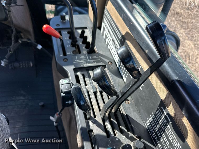 image for item OA9595 1996 John Deere 8770 4WD tractor