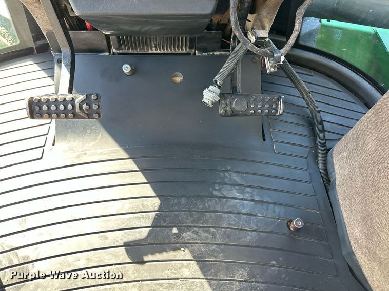 image for item OA9595 1996 John Deere 8770 4WD tractor