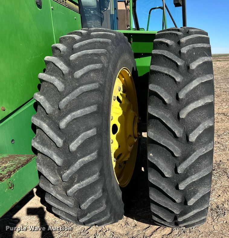 image for item OA9595 1996 John Deere 8770 4WD tractor