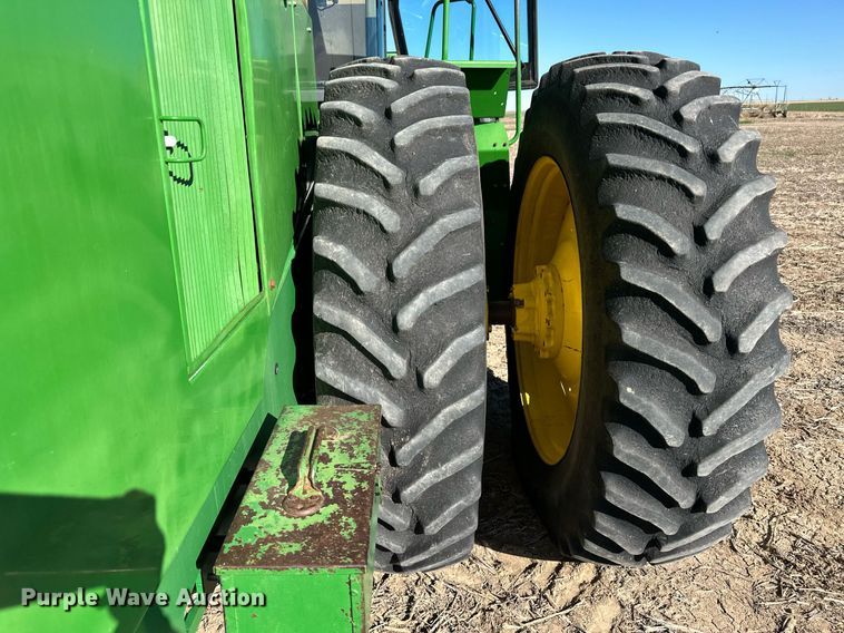 image for item OA9595 1996 John Deere 8770 4WD tractor