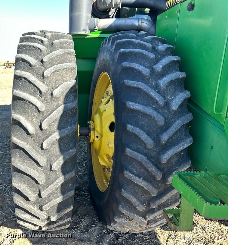 image for item OA9595 1996 John Deere 8770 4WD tractor