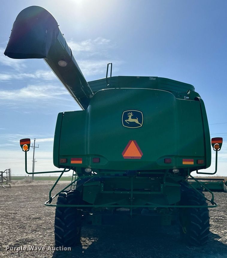 image for item OA9599 2007 John Deere 9660 STS combine
