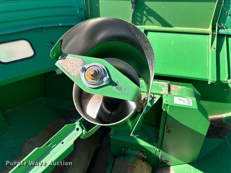 image for item OA9599 2007 John Deere 9660 STS combine