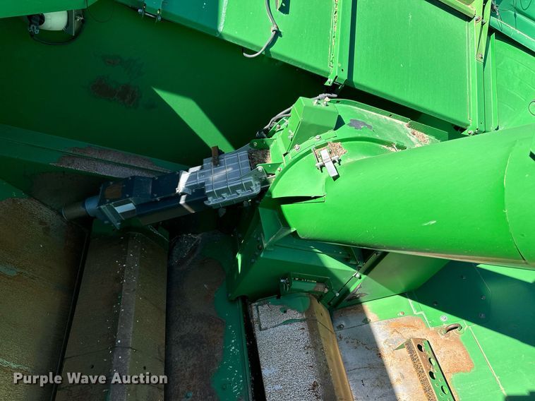 image for item OA9599 2007 John Deere 9660 STS combine