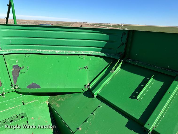 image for item OA9599 2007 John Deere 9660 STS combine