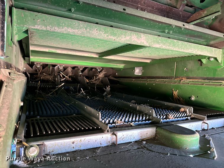 image for item OA9599 2007 John Deere 9660 STS combine