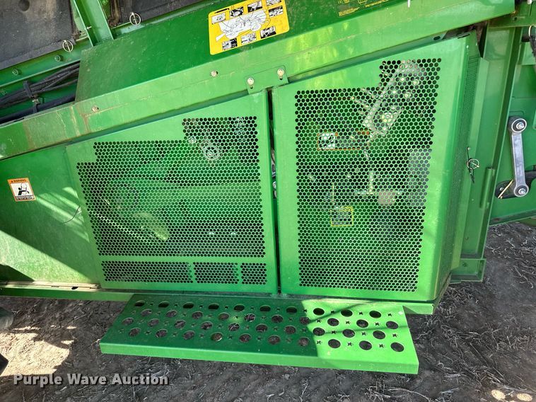 image for item OA9599 2007 John Deere 9660 STS combine