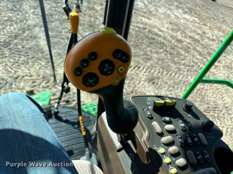 image for item OA9599 2007 John Deere 9660 STS combine