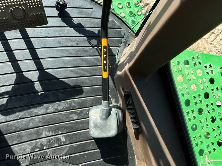 image for item OA9599 2007 John Deere 9660 STS combine