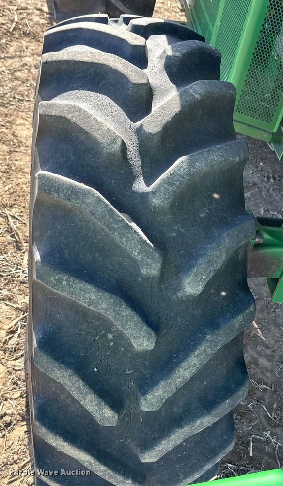 image for item OA9599 2007 John Deere 9660 STS combine