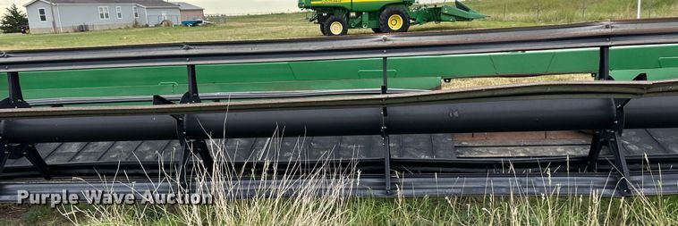 image for item OA9600 John Deere 936D draper head