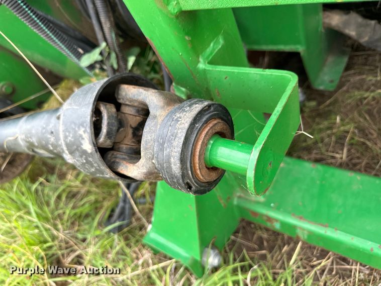 image for item OA9600 John Deere 936D draper head