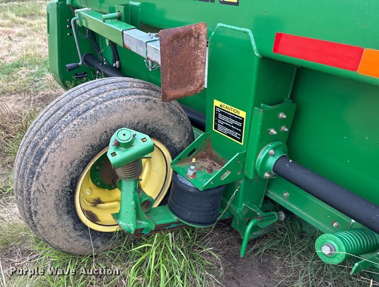 image for item OA9600 John Deere 936D draper head