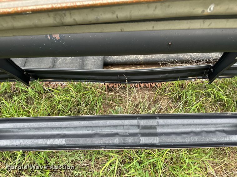 image for item OA9600 John Deere 936D draper head