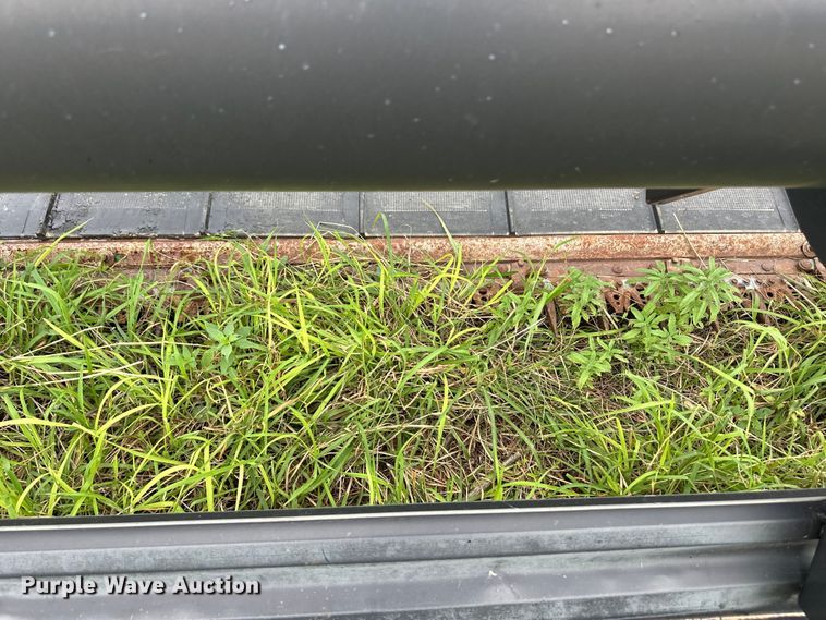 image for item OA9600 John Deere 936D draper head