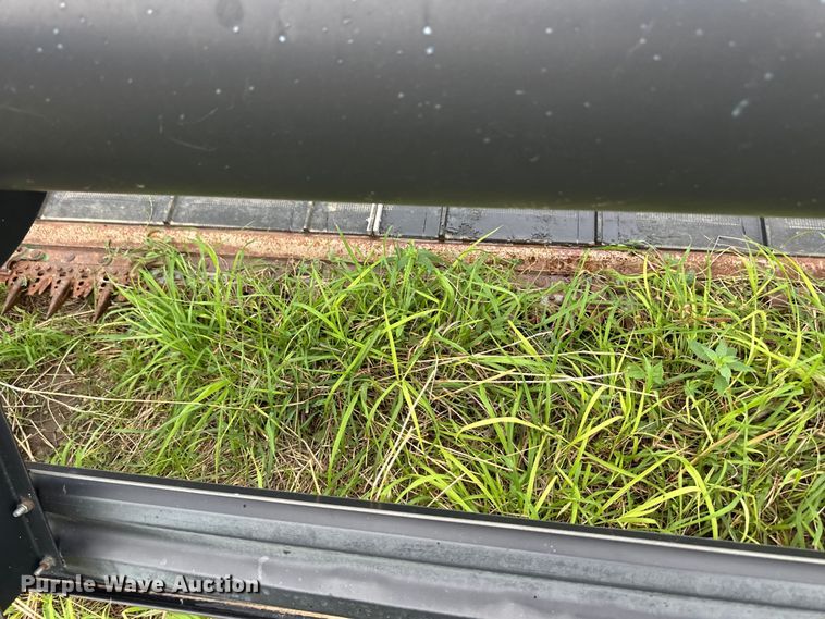 image for item OA9600 John Deere 936D draper head