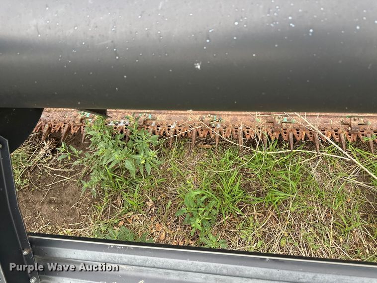 image for item OA9600 John Deere 936D draper head