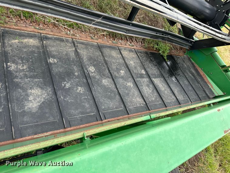 image for item OA9600 John Deere 936D draper head