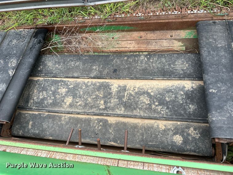 image for item OA9600 John Deere 936D draper head