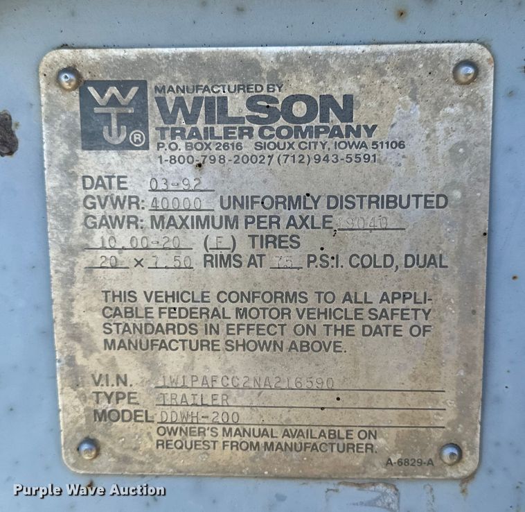 image for item OE9167 1992 Wilson DDWH-200 grain trailer