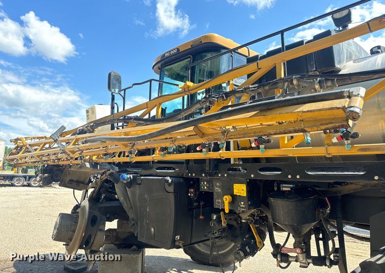 image for item OF9858 2013 RoGator RG900 sprayer