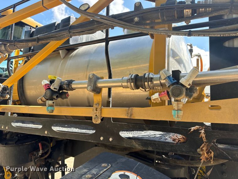 image for item OF9858 2013 RoGator RG900 sprayer