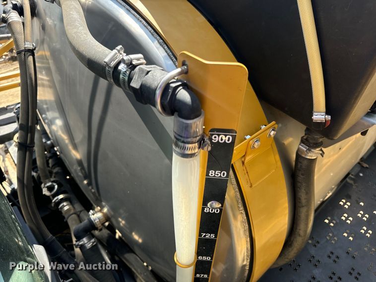 image for item OF9858 2013 RoGator RG900 sprayer