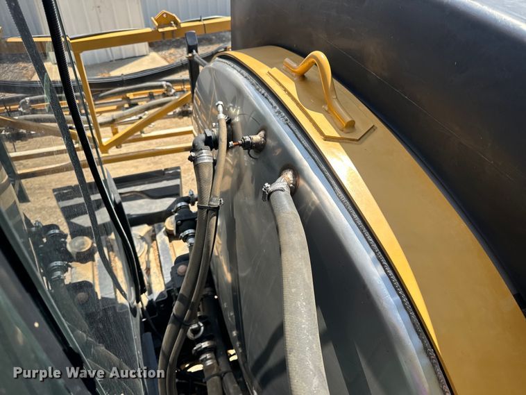 image for item OF9858 2013 RoGator RG900 sprayer