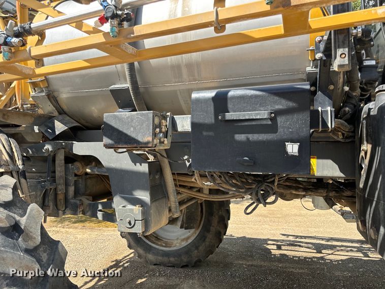image for item OF9858 2013 RoGator RG900 sprayer