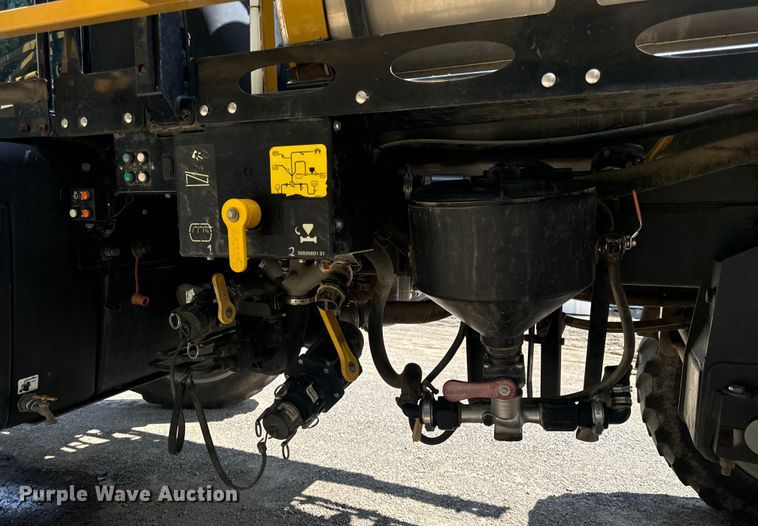 image for item OF9858 2013 RoGator RG900 sprayer