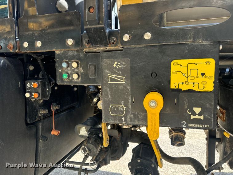 image for item OF9858 2013 RoGator RG900 sprayer