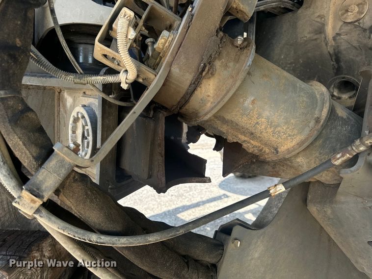 image for item OF9858 2013 RoGator RG900 sprayer