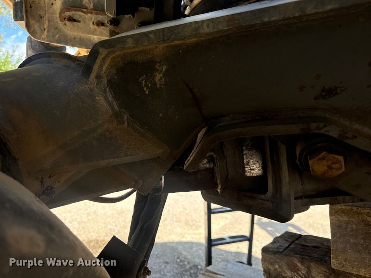 image for item OF9858 2013 RoGator RG900 sprayer