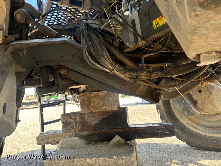 image for item OF9858 2013 RoGator RG900 sprayer