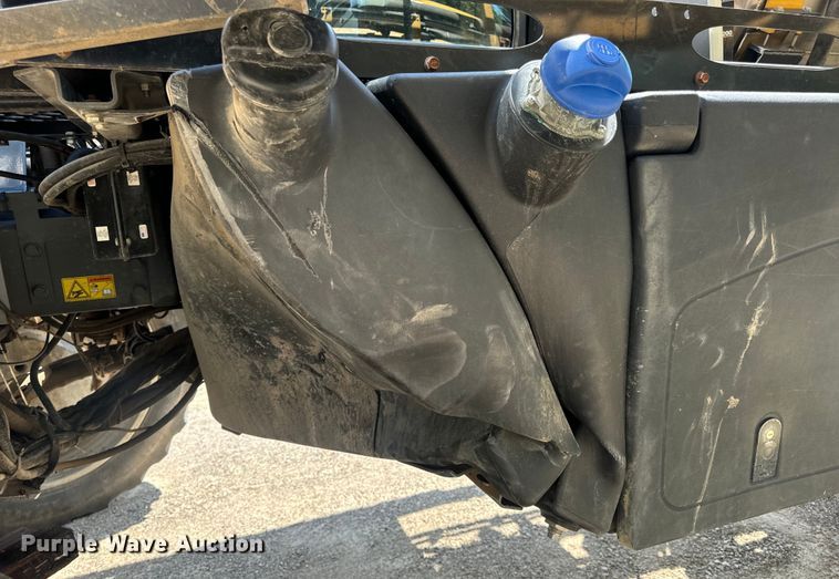 image for item OF9858 2013 RoGator RG900 sprayer